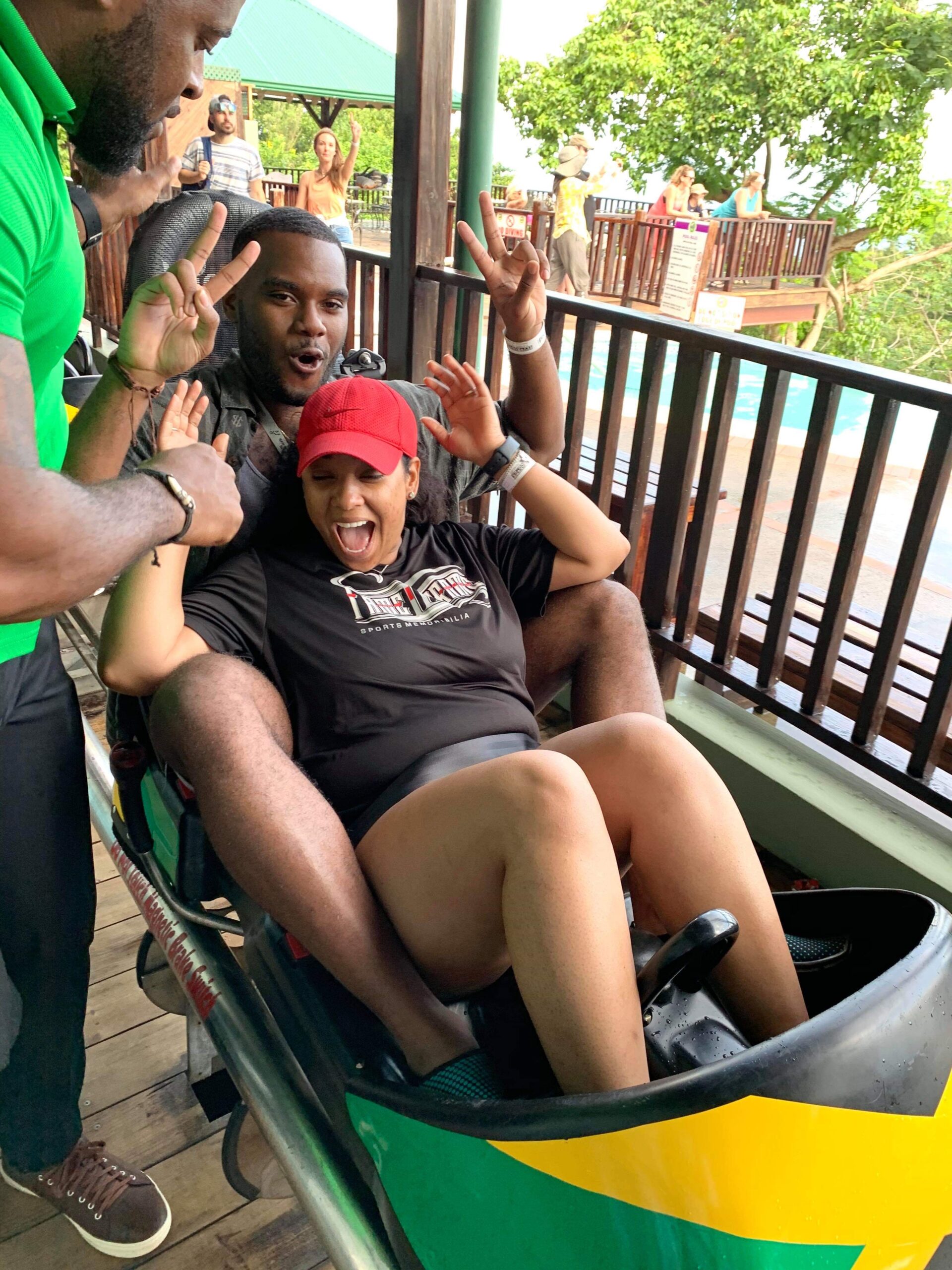 received_2490585564593649